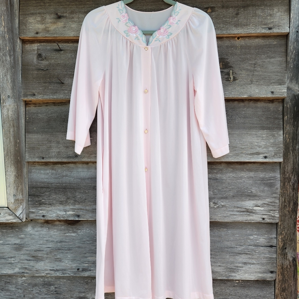 Vintage Embroidered Robe Nightgown Women's Medium Light Pink Buttons